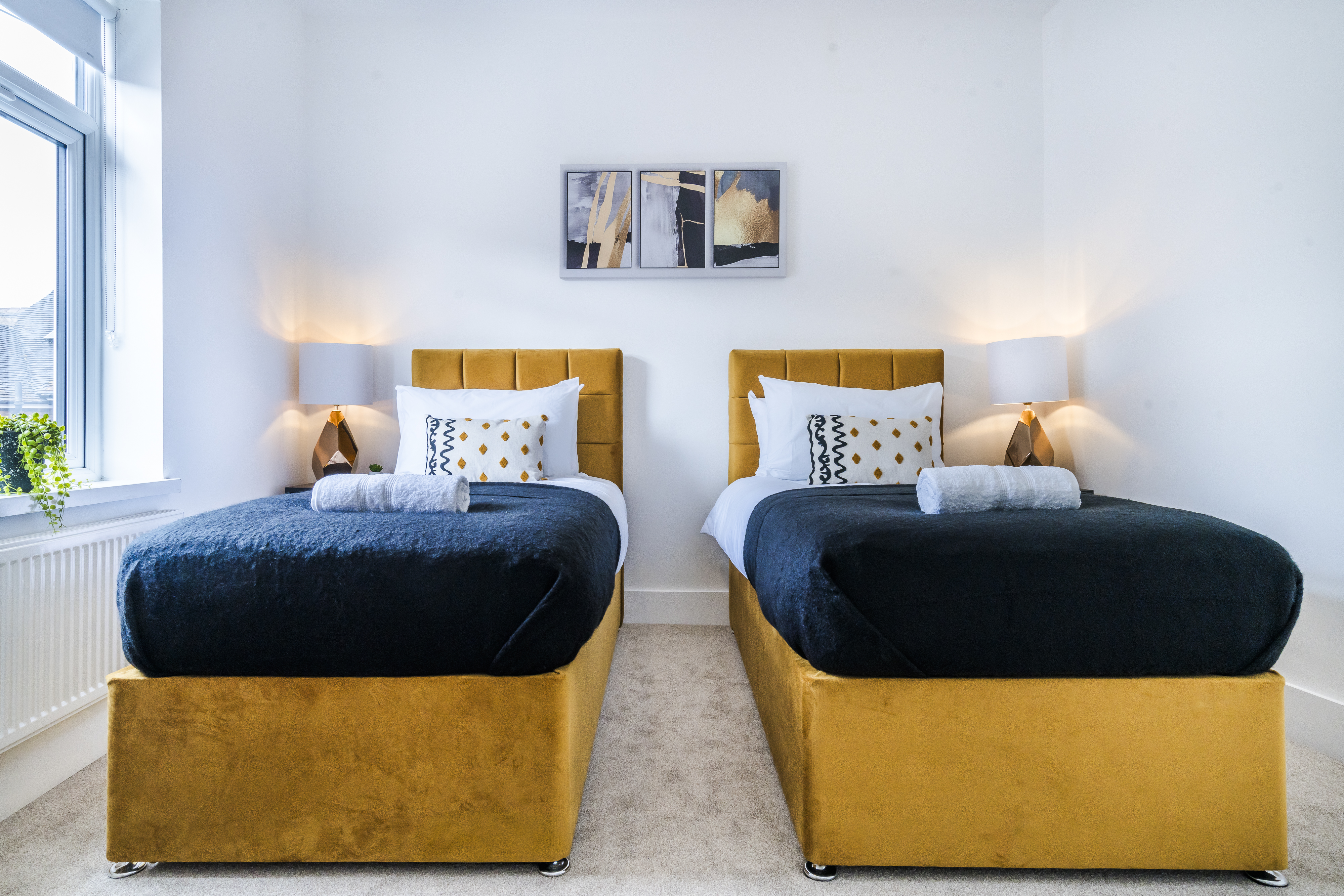 The Weaver shower and bathroom amenities - self-catering rental Staffordshire